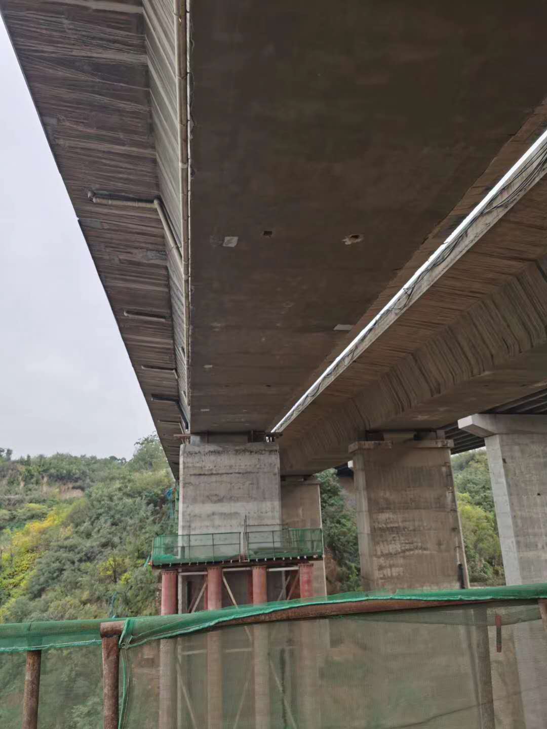 赤峰桥梁加固前制定可行设计方案图并用对施工方法